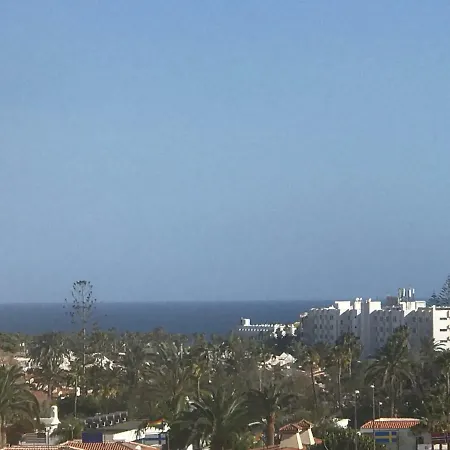 Right Next To C.c Yumbo Apartment Playa del Ingles (Gran Canaria)